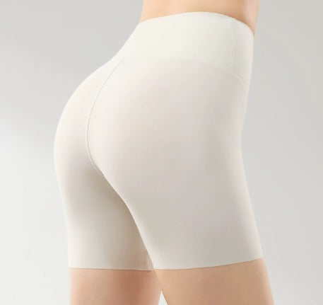 Stay-In-Place Seamless Shaper Short